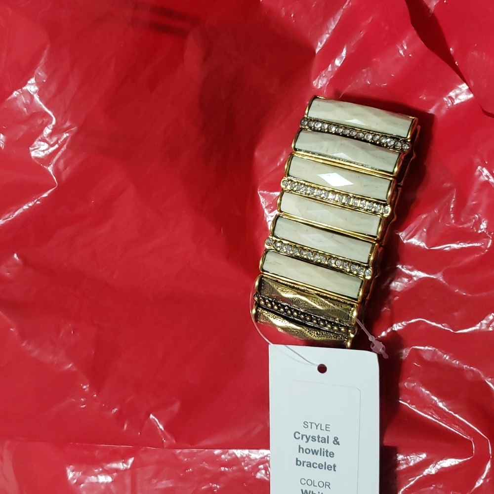 Bracelet